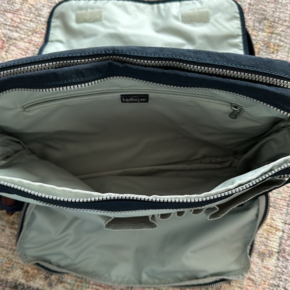 Navy blue Kipling hover messenger bag - Picture 5 of 8